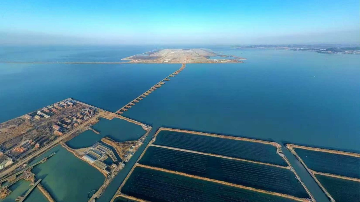 大連新機場中線主通道跨海段工程衝刺「火熱之冬」