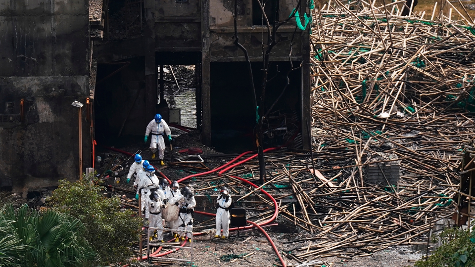 宏福苑大火｜周五起移除宏昌閣、宏泰閣及宏新閣被燒毀外牆棚架