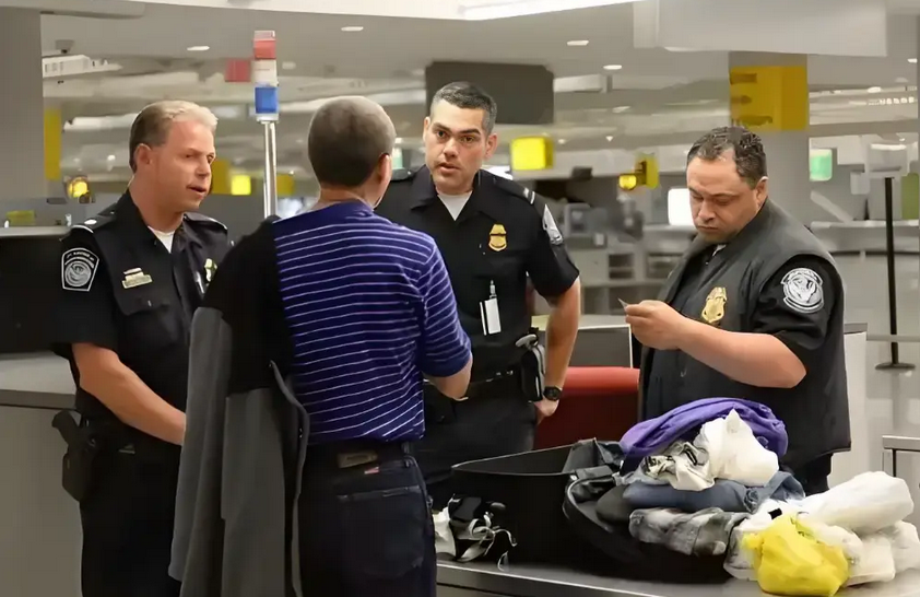 美國計劃要求免簽赴美游客提供社交媒體歷史記錄 