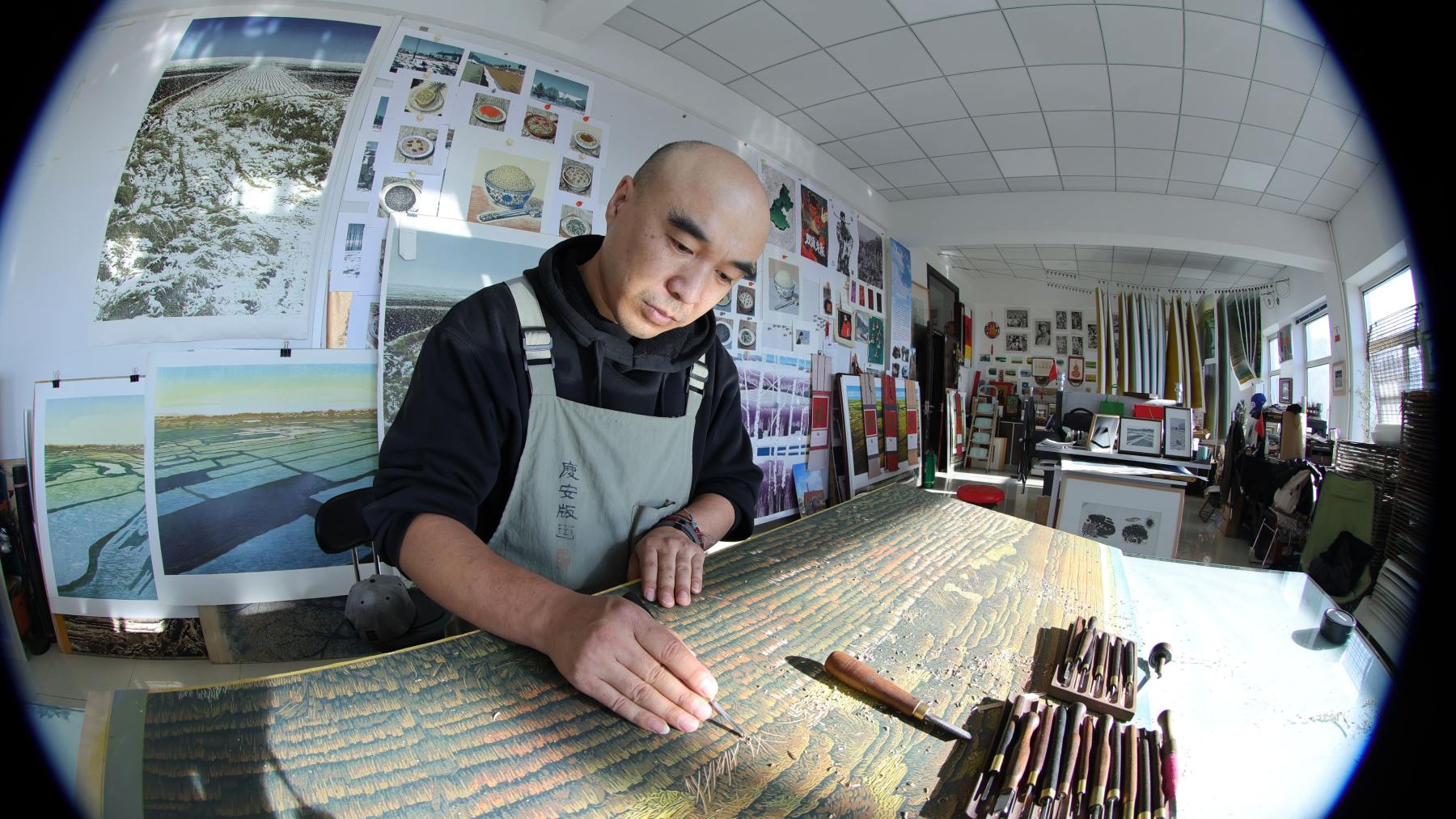 黑龍江慶安版畫：百年刀痕鐫刻黑土鄉愁 非遺新篇賦能文旅發展