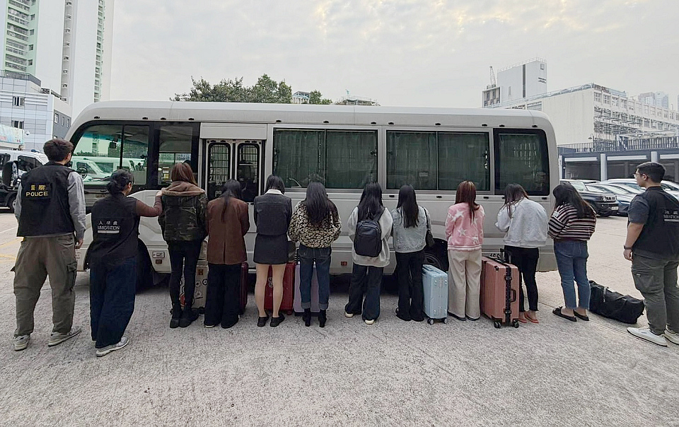 元朗打擊非法賣淫拘23名內地女