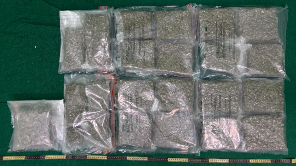 海關檢獲約220萬元懷疑大麻花