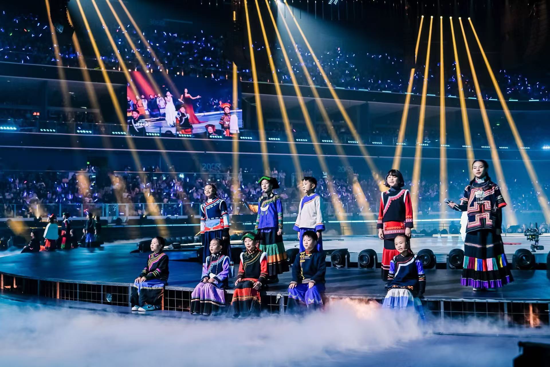 「光影綻放——中國電影120周年活力之夜」在成都舉行