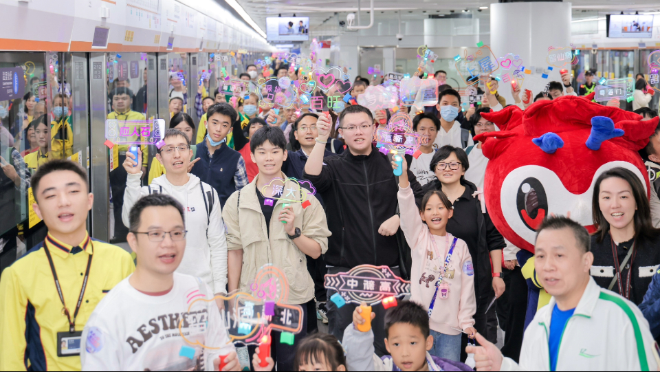 港鐵參與營運的深圳市軌道交通13號線第一期今天全線通車