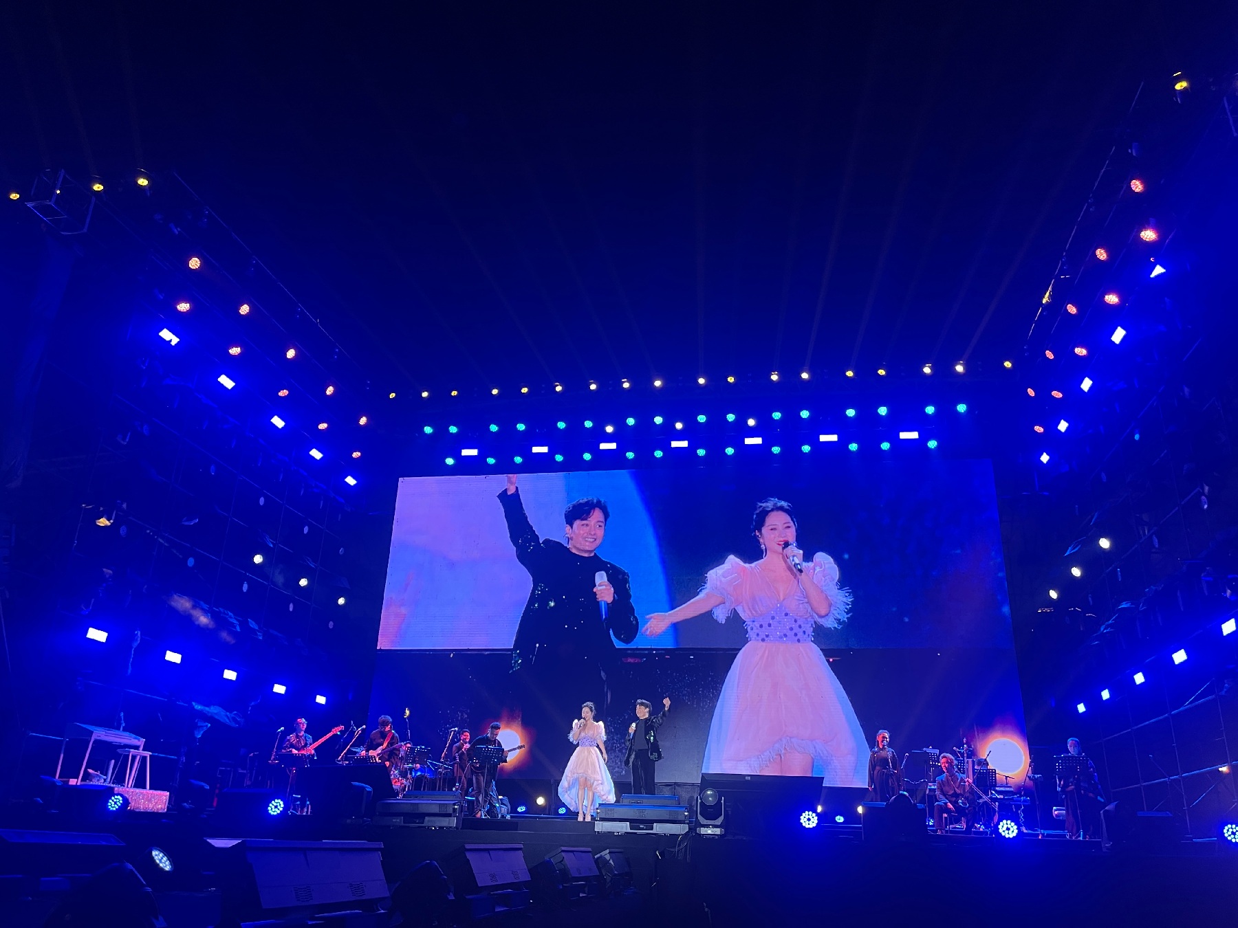 雲飛跨年演唱會惠安站璀璨啟幕 草原歌聲邂逅山海風情