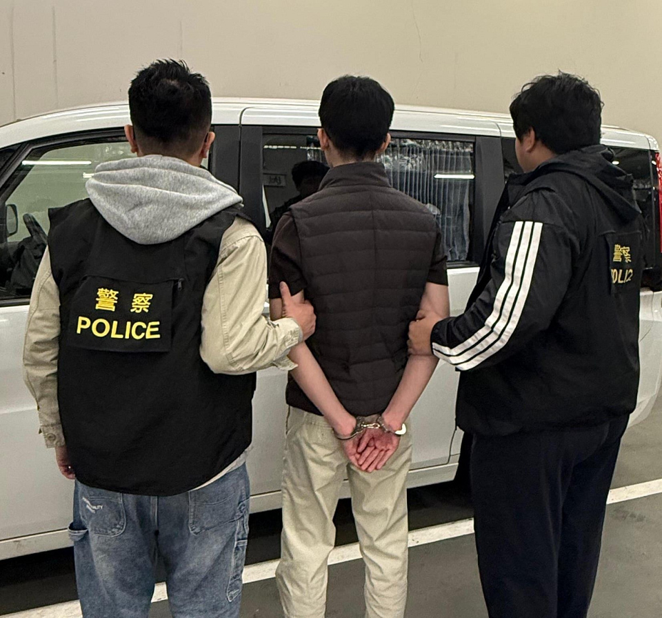 警方西貢反毒品行動 酒店房拘一男檢大麻毒品