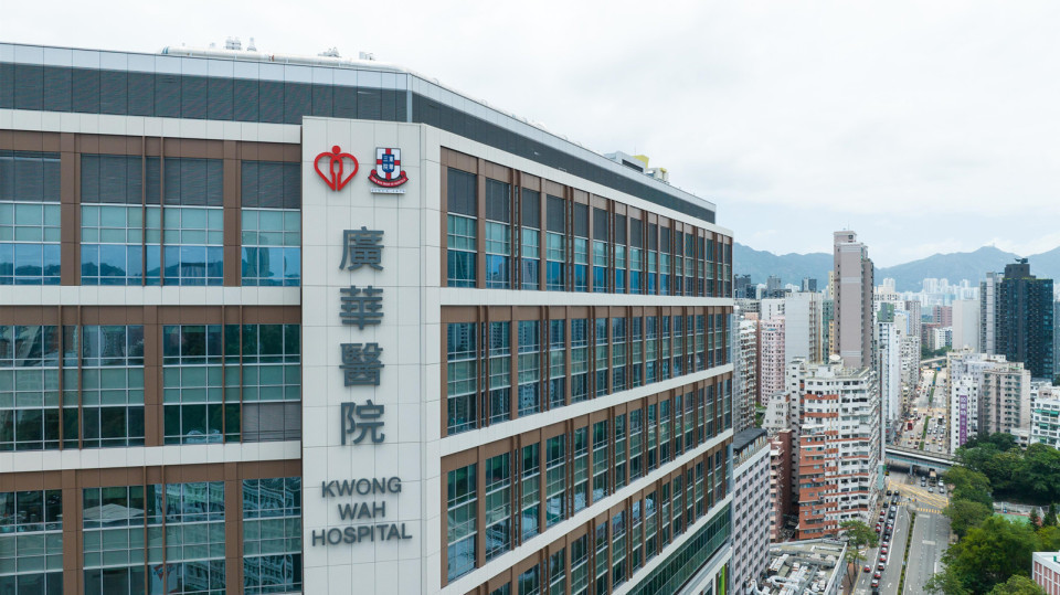 油麻地女途人捱重型貨車撞 昏迷送院搶救後不治