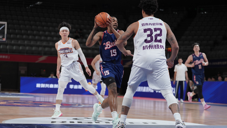 吳委峻首次正選攻入全隊最高13分 香港金牛NBL締5連勝