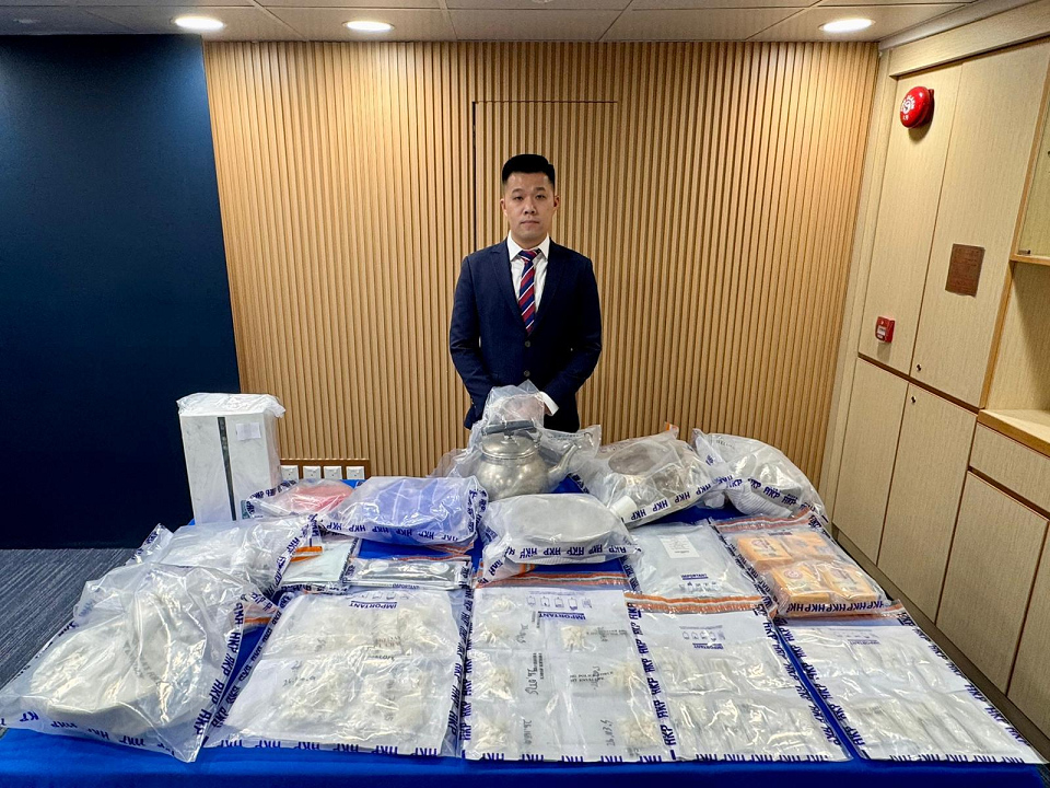 警方元朗破村屋製毒工場 拘兩男年紀最少僅16歲