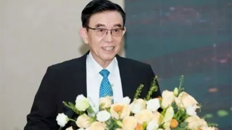 中微尹志堯恢復中國籍 擬套現近1億元