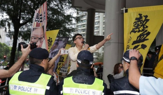 20160422_po_黃毓民_梁振英_熱血公民