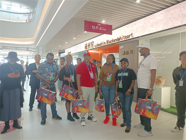 图三 来自一带一路国家的采购商.jpg