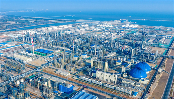 圖2:中石油廣東石化煉化一體化項目煉油區全景.jpg