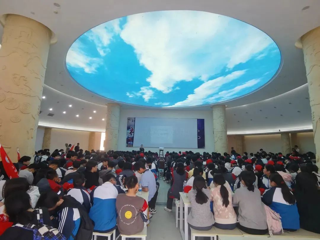 图三 景区的研学课程吸引越来越多的各地研学团.jpg