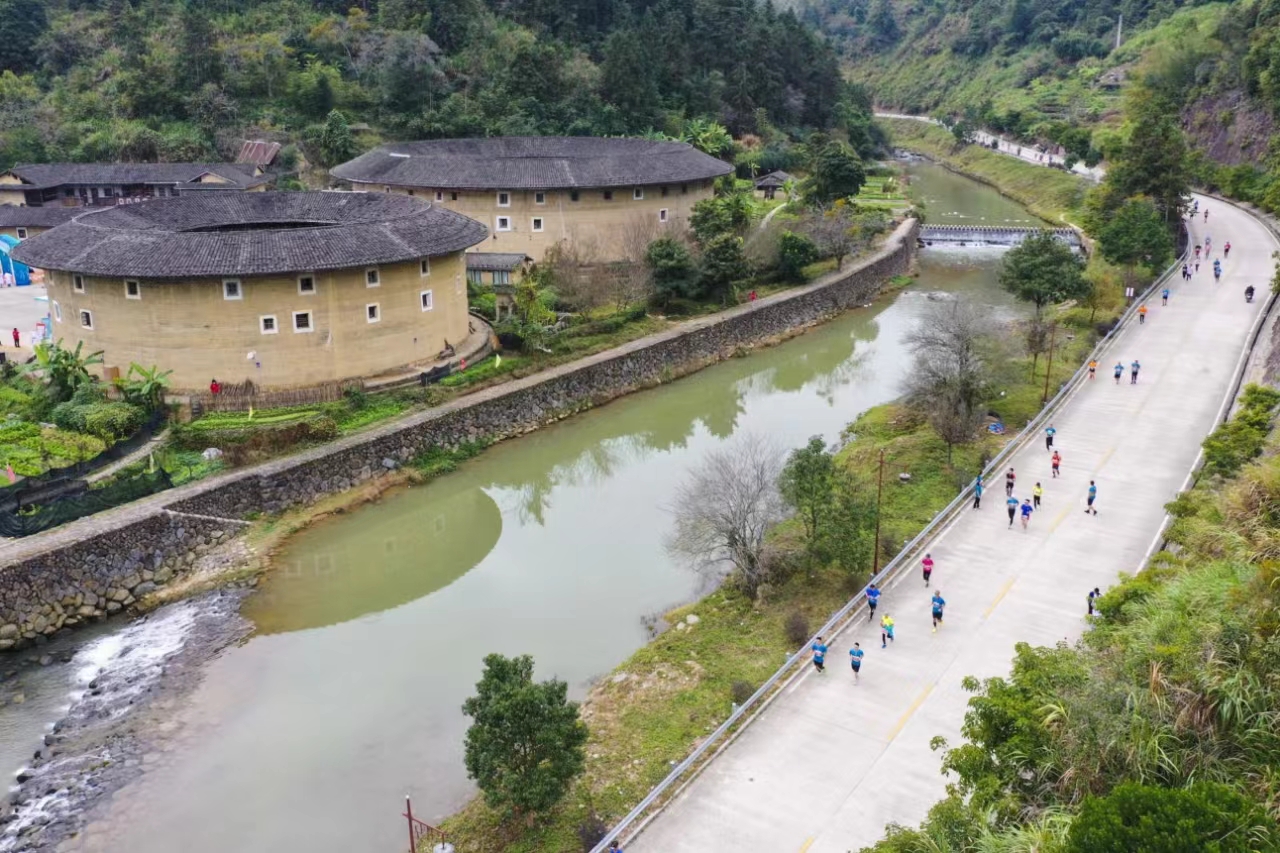 圖3為南靖土樓馬拉松全景.jpeg