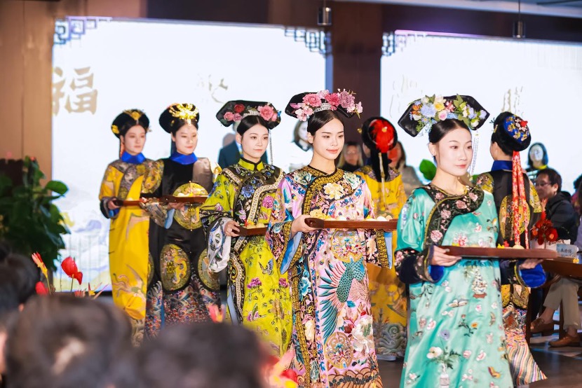 图2 宫廷素斋“九莲福膳”首菜礼.jpg