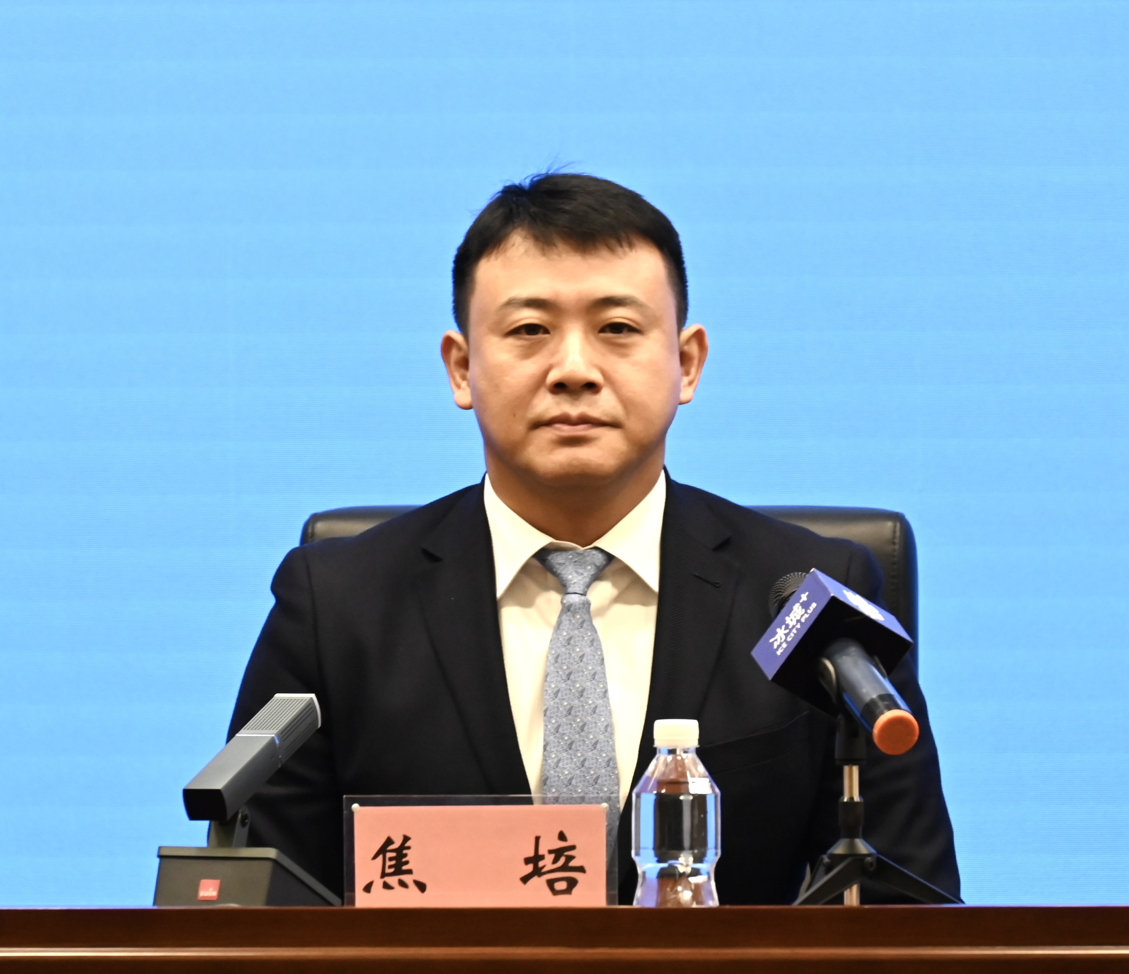焦培.jpg