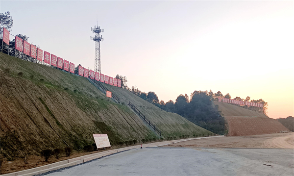 图六：石新娜摄 - 复件(1).jpg