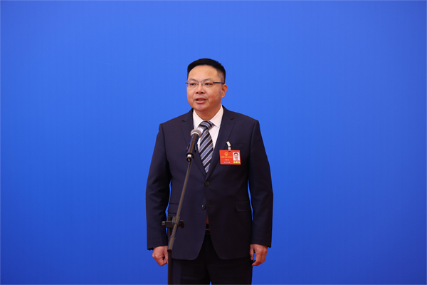 图三 省人大代表、江西永冠集团董事长吕新民(1)(1).jpg