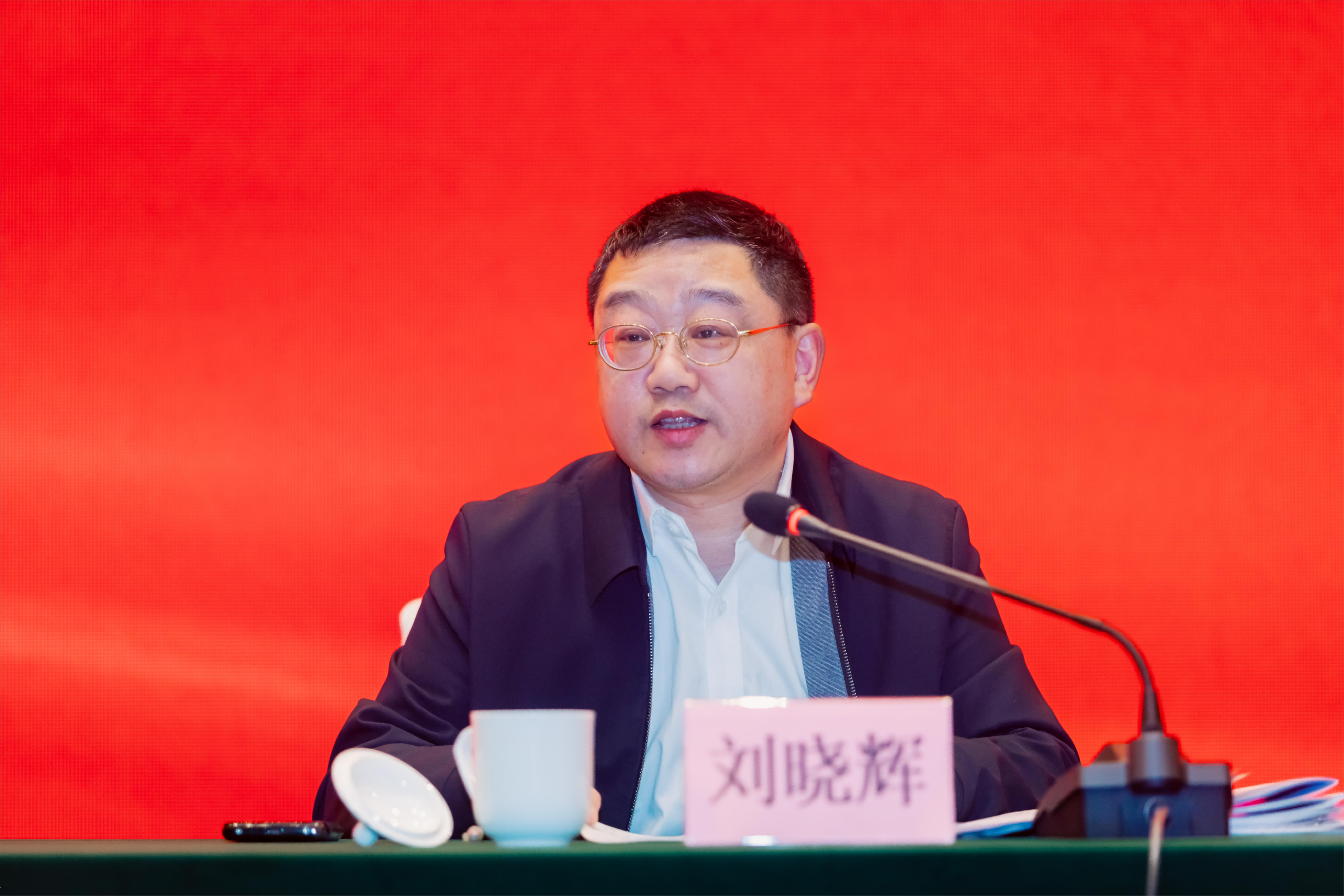 图三 江西省卫生健康委党组成员,省中医药管理局党组书记、局长刘晓辉作工作报告(1)(1).png