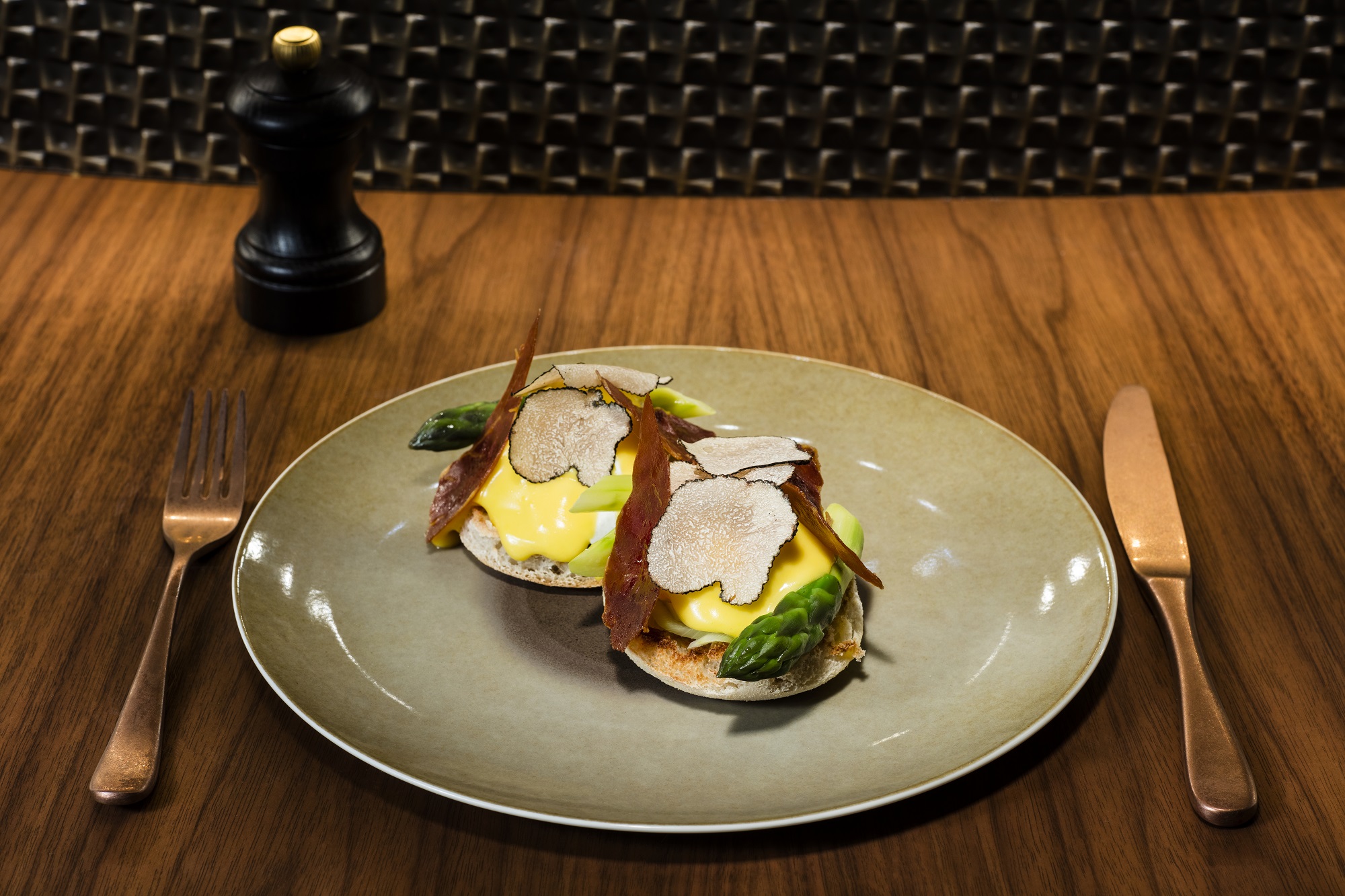 SOMM Poached Cage-free Eggs on English Muffins with Black Truffle Butter, Green Asparagus, Hollandaise Sauce & Crispy Belotta Ham (high res).jpg
