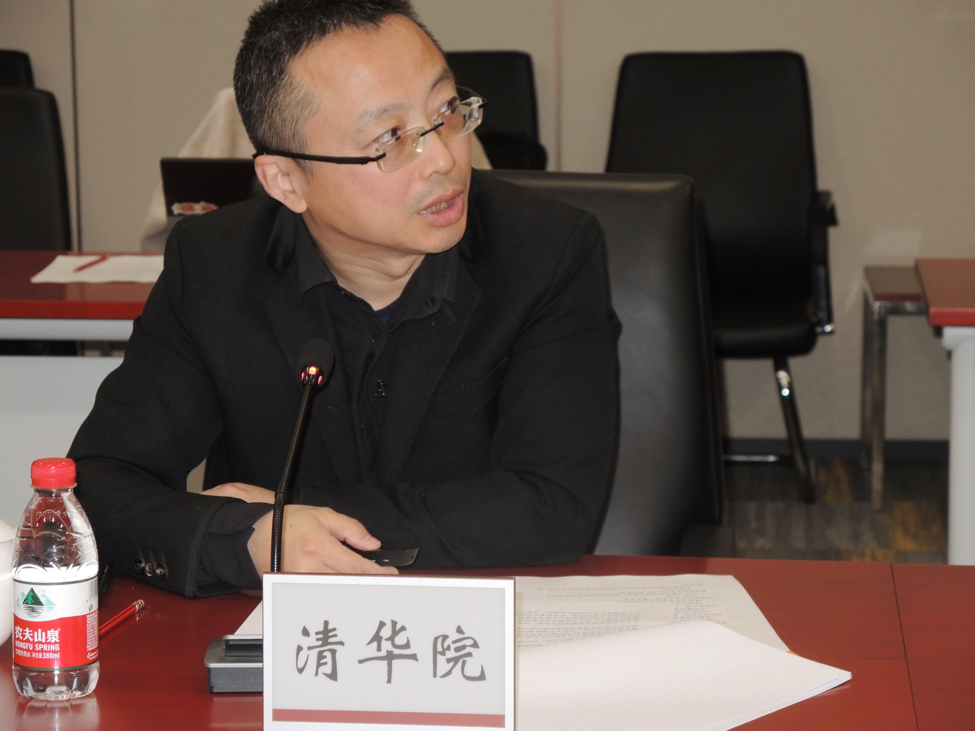 圖片5：清華大學建築設計研究院有限公司副院長、副總建築師 莫修權進行企業介紹.jpg