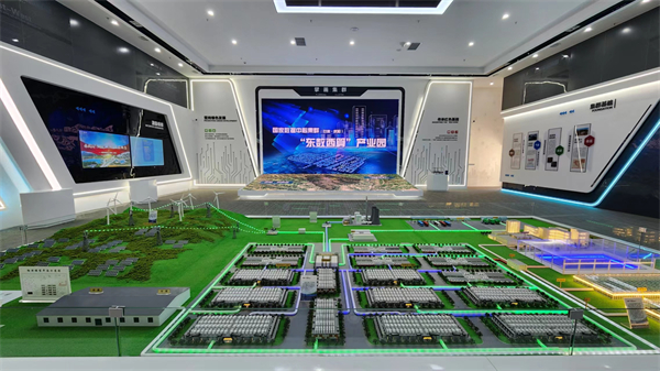 国家数据中心集群（甘肃·庆阳）“东数西算”产业园展示中心。俄少飞.jpg