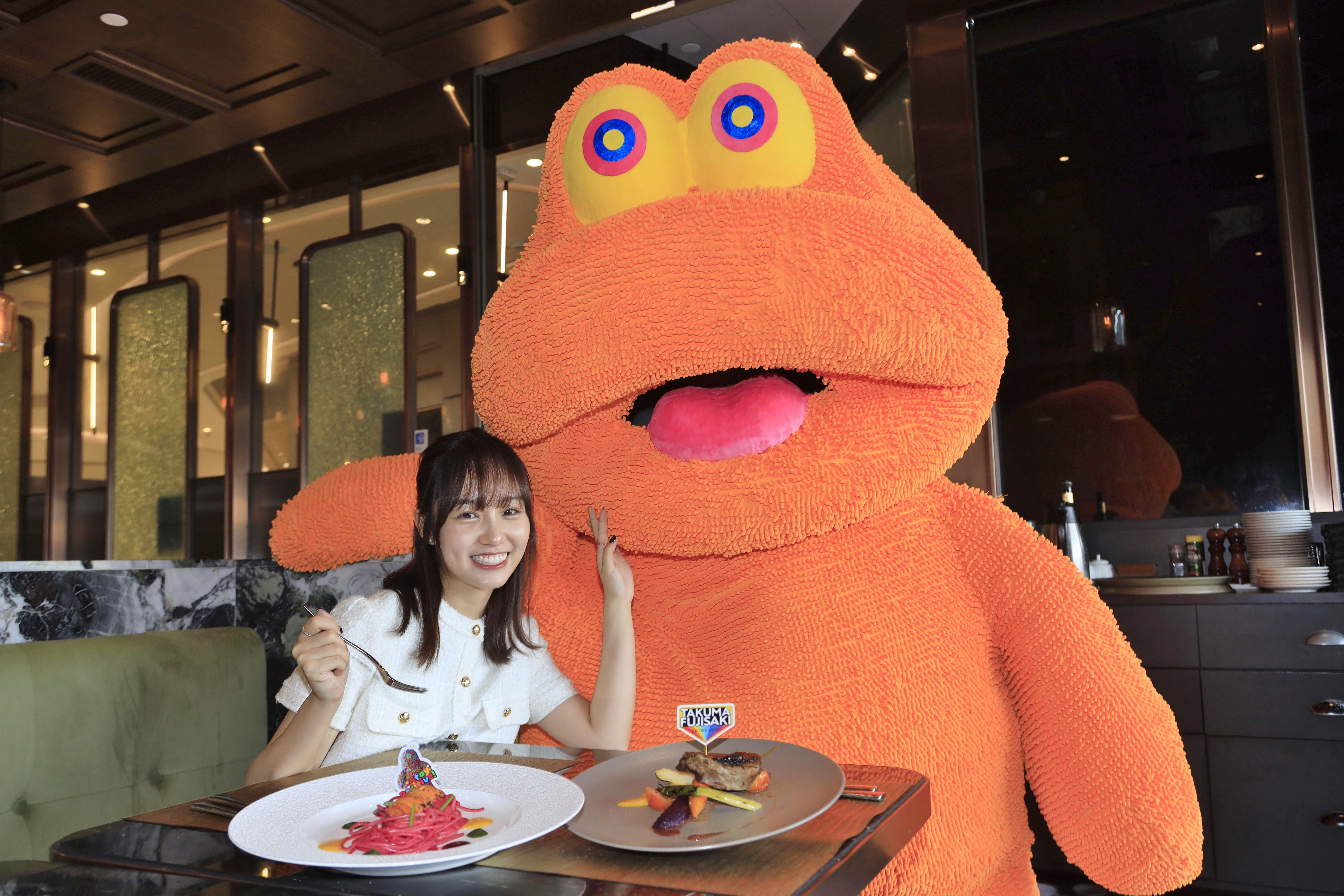食客可於Briketenia享用美食時有機會跟Takuma的經典角色MIKE合照.JPG