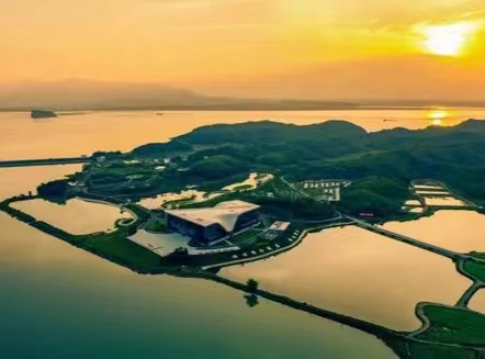 图三 中国·江豚湾水族馆.jpg