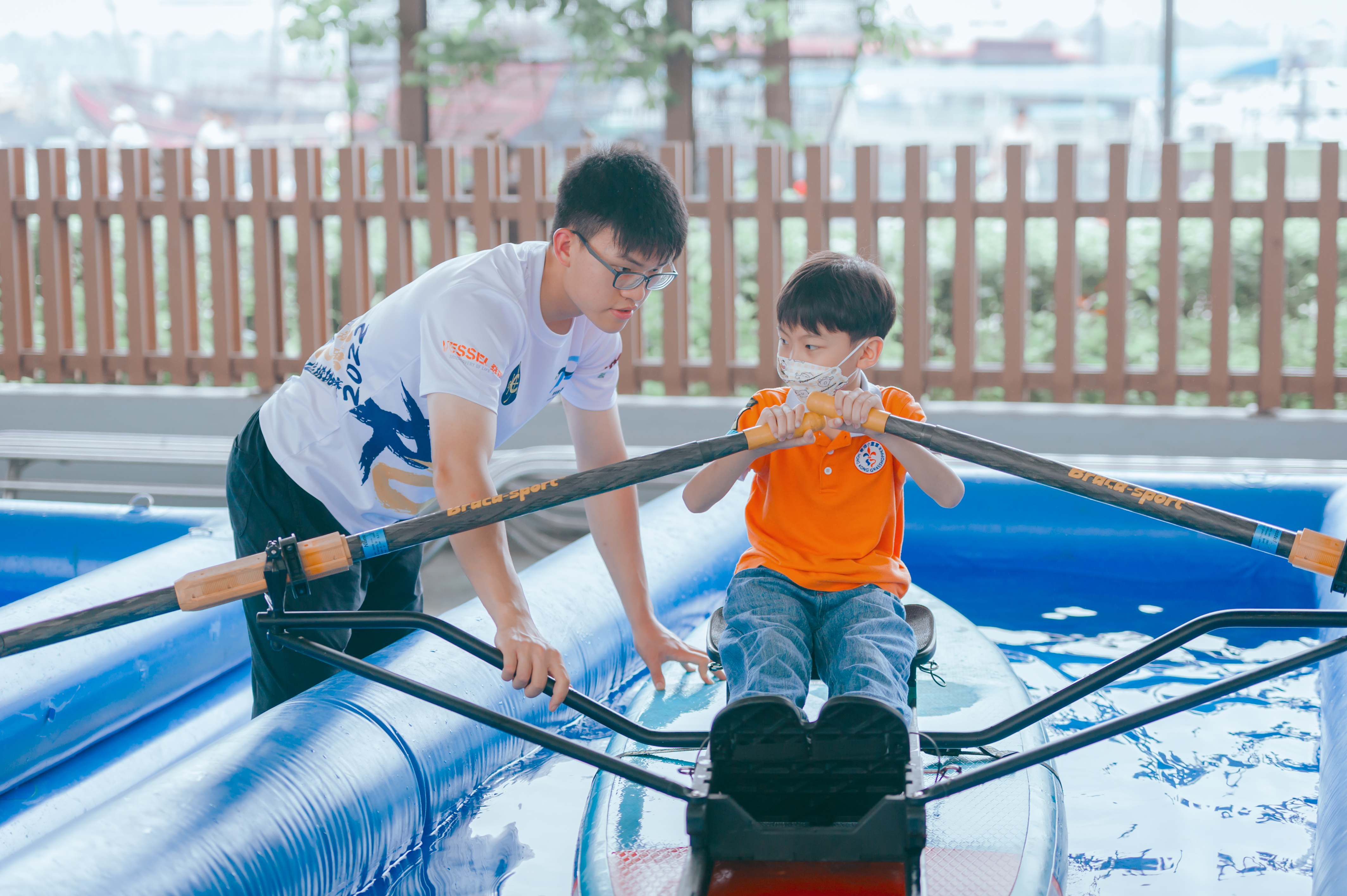 126_賽馬會划越無限計劃_九龍東賽艇節_暨_發現號獨木舟大賽_水陸嘉年華_平板賽艇模擬體驗.jpg