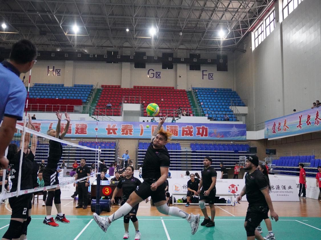 圖4 國際組運動員積極參與比賽.jpg