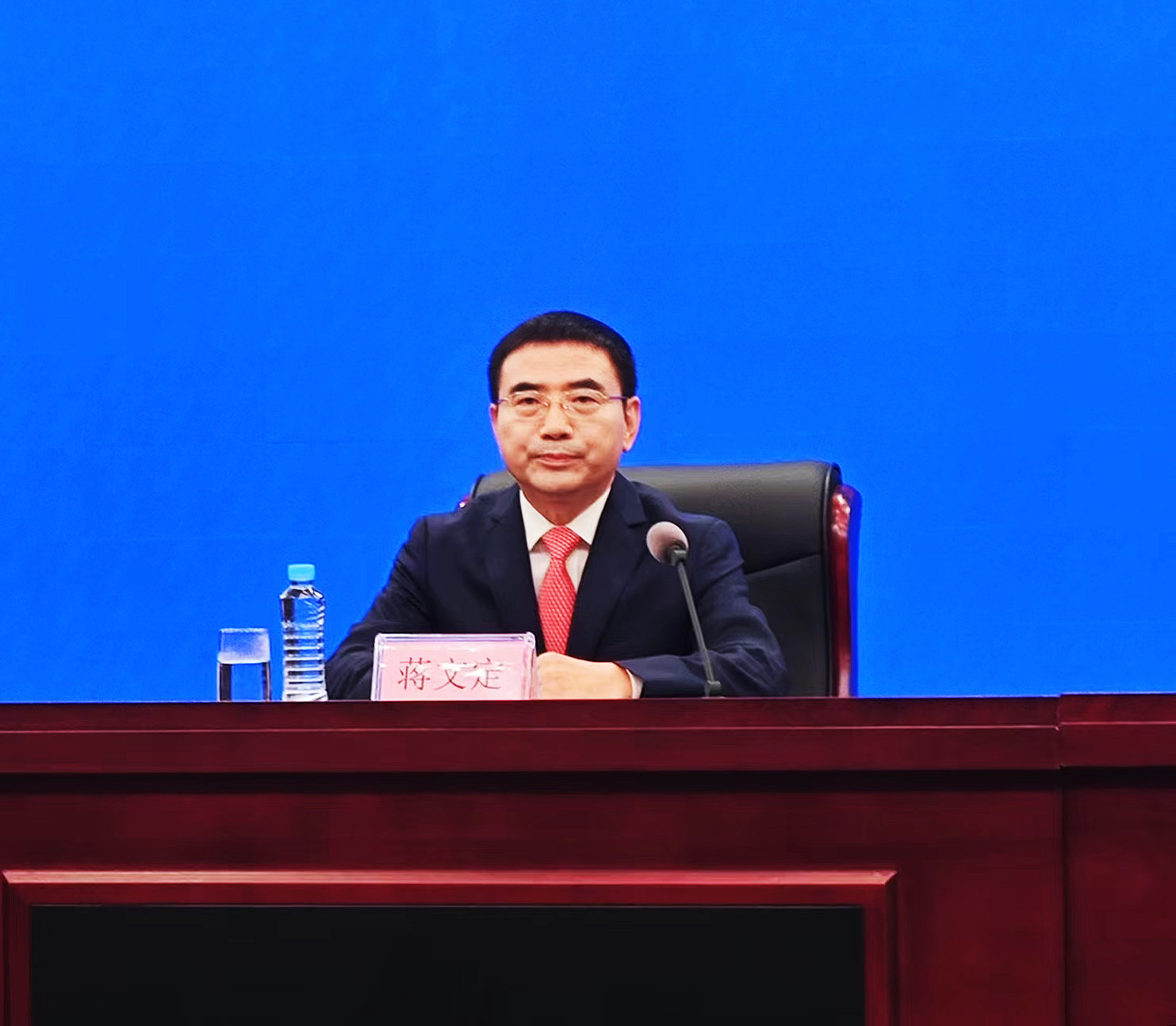 图二 九江市委副书记、市长蒋文定发布相关情况.jpg