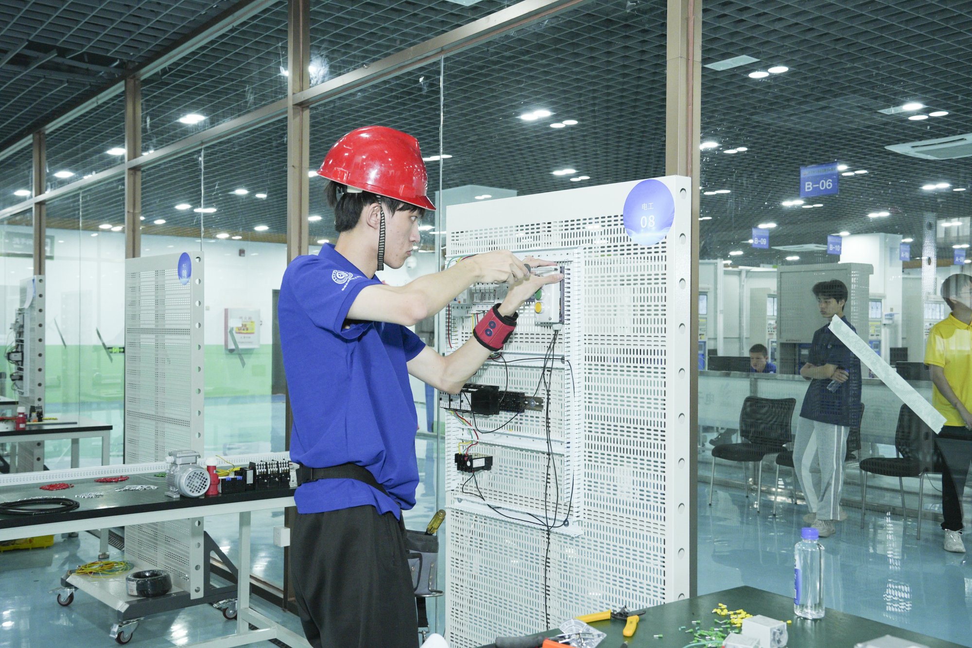 4、竞赛现场 (2).jpg