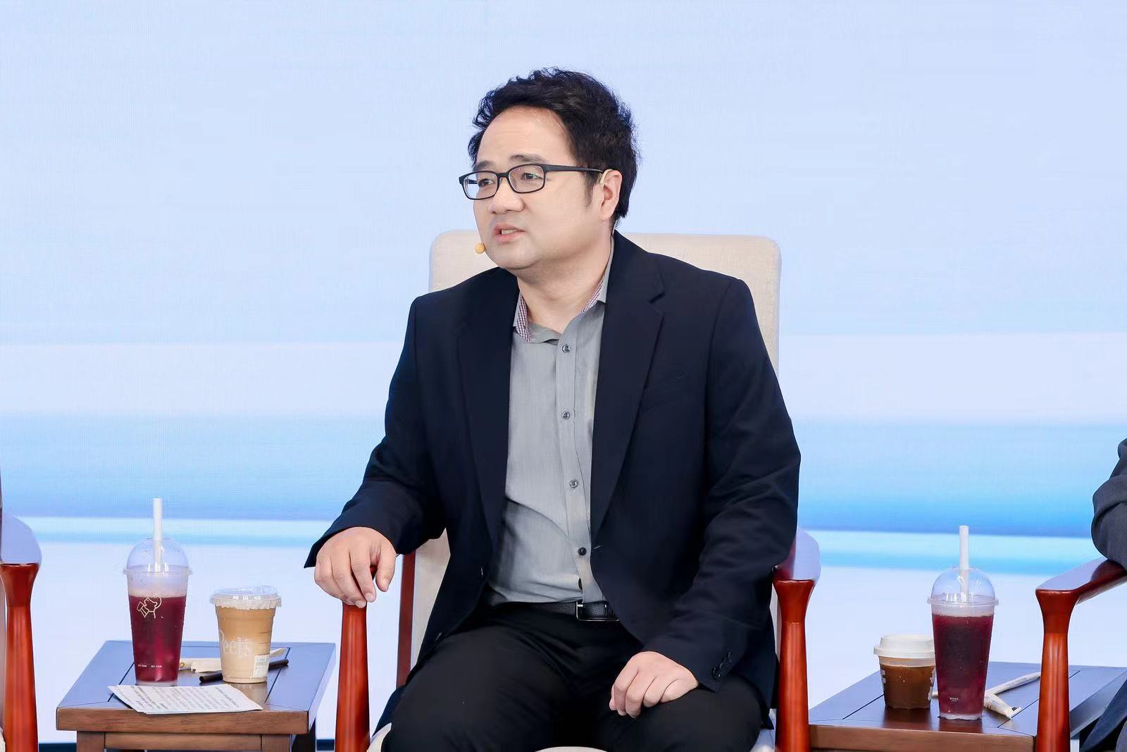 喜茶(深圳)企业管理有限责任公司门店业务副总裁 张骏.jpg