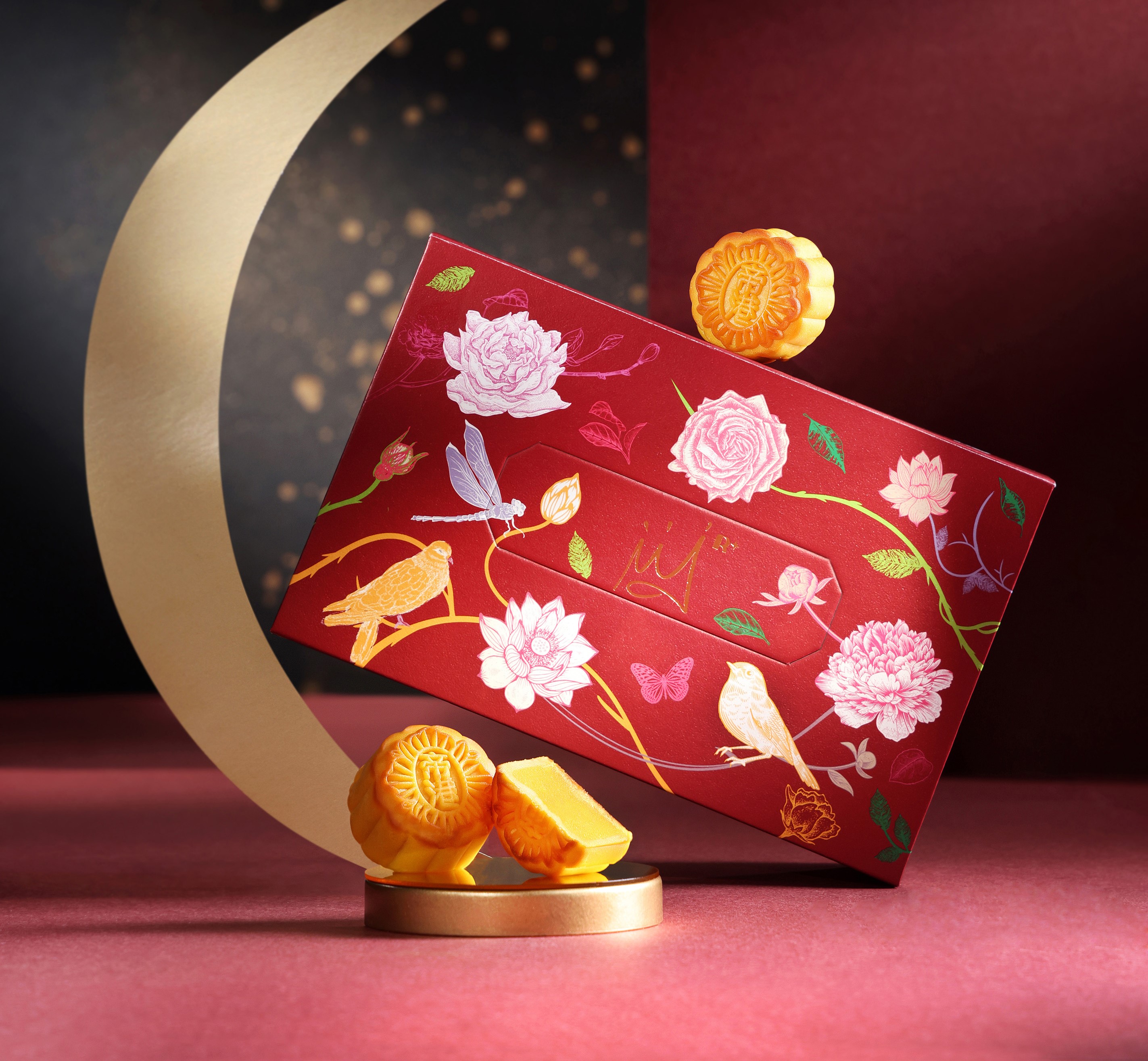 Mini Egg Custard Mooncake迷你蛋黃奶皇月餅.jpg