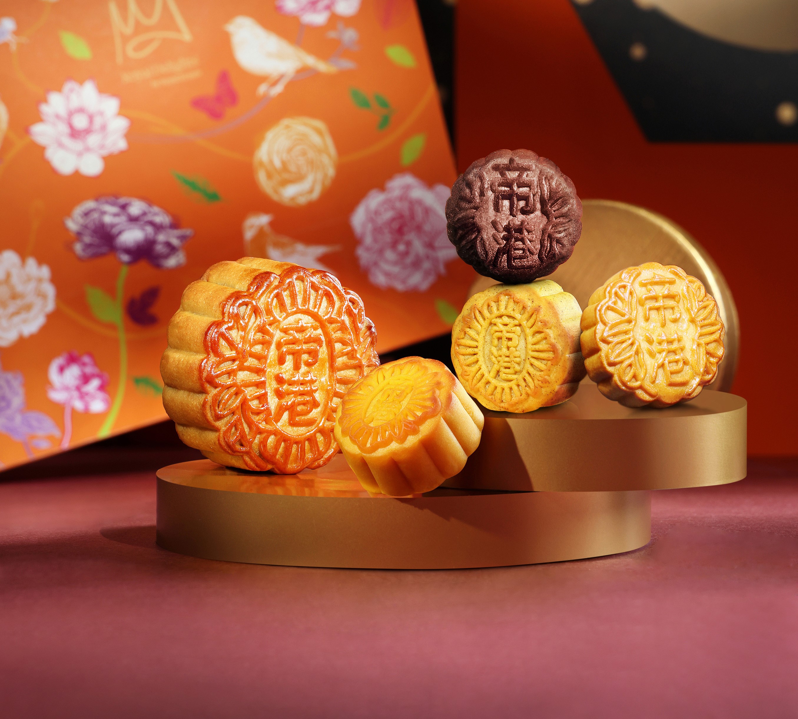 Premium Mooncake Gift Box 七星伴月禮盒.jpg