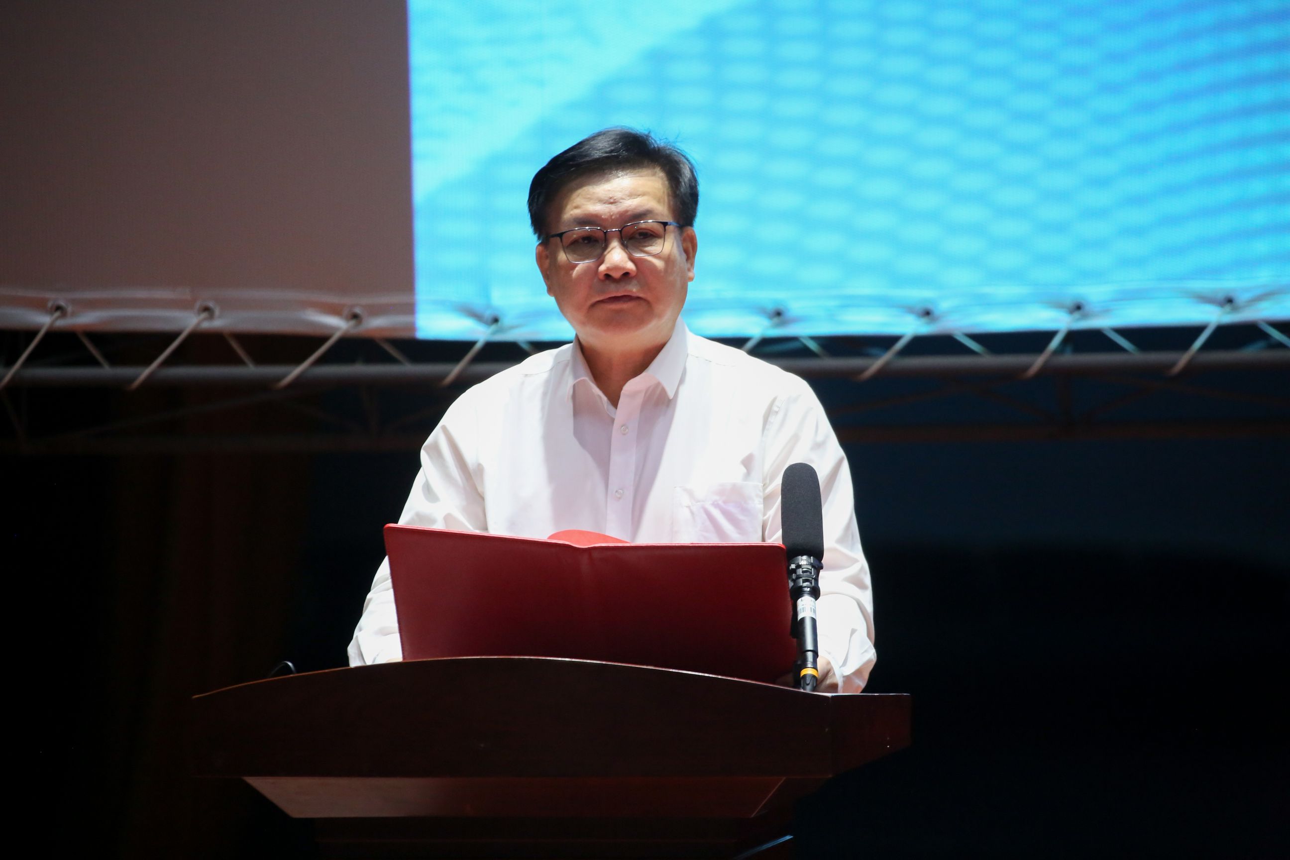 2.黃日波致辭。(南寧職業技術大學 供圖).jpg