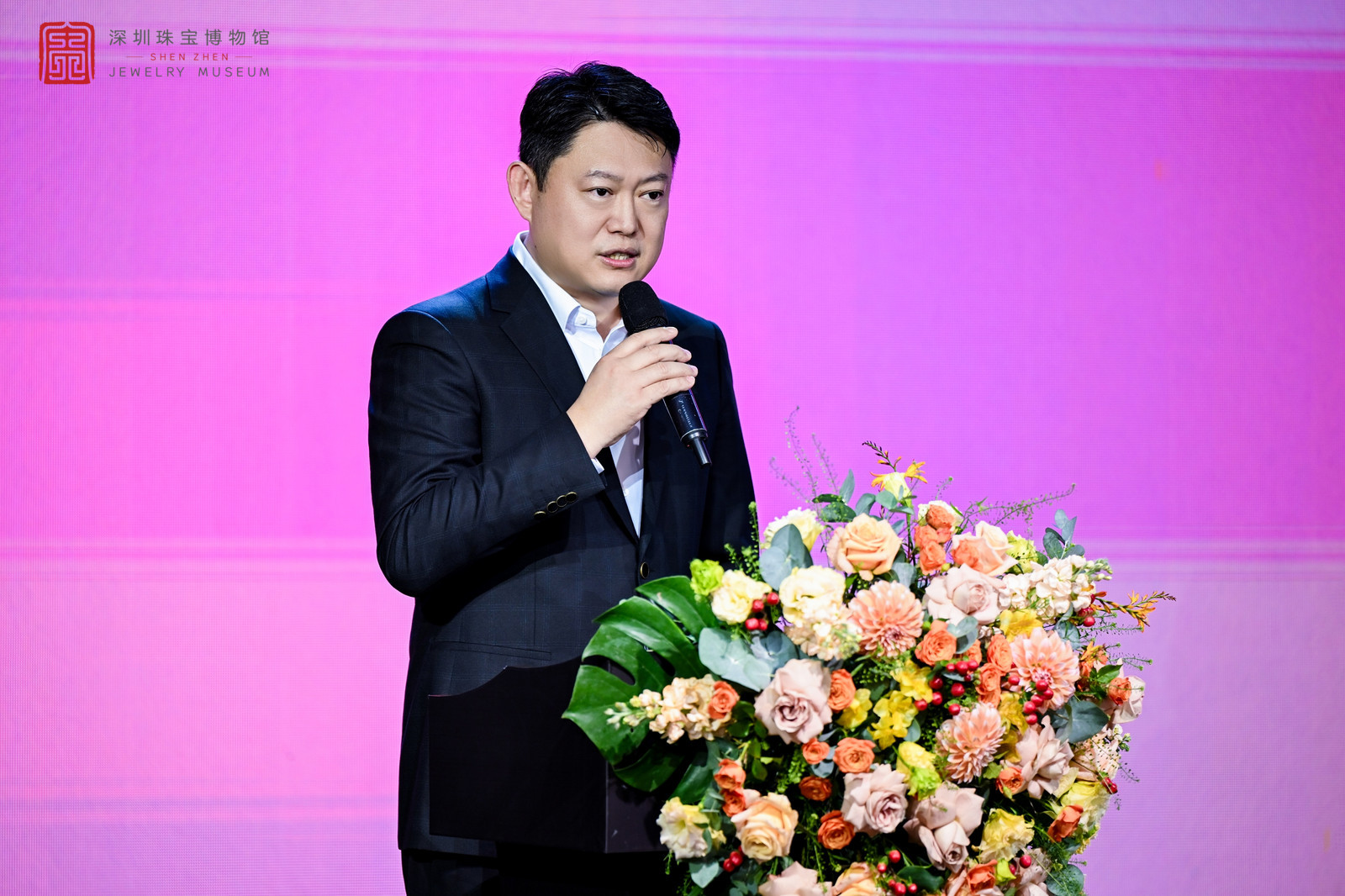 3、深圳珠寶博物館館長王振.jpg