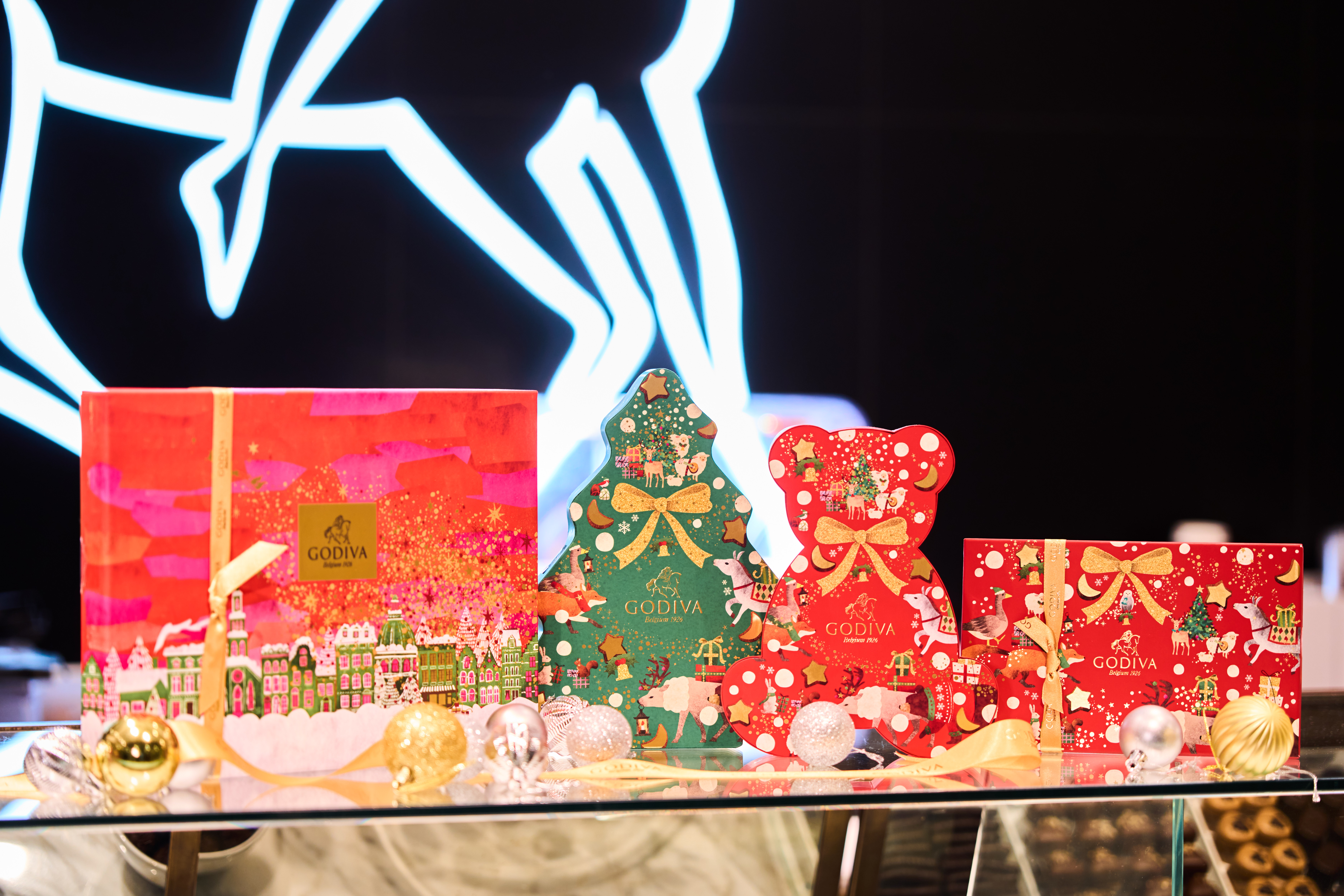 GODIVA限時禮遇 指定聖誕禮盒買三送一 倍大節日喜悅.jpg