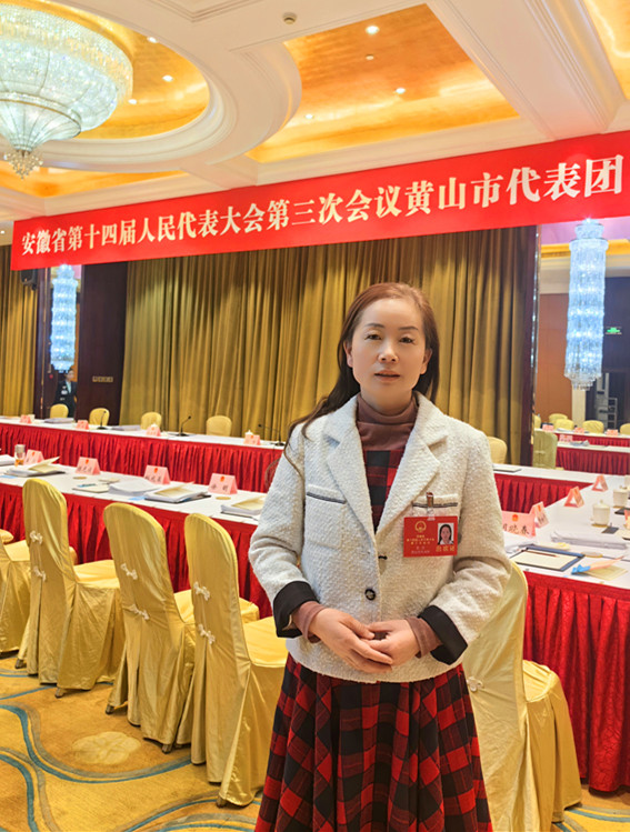 ahbw00120at-1 (2).jpg