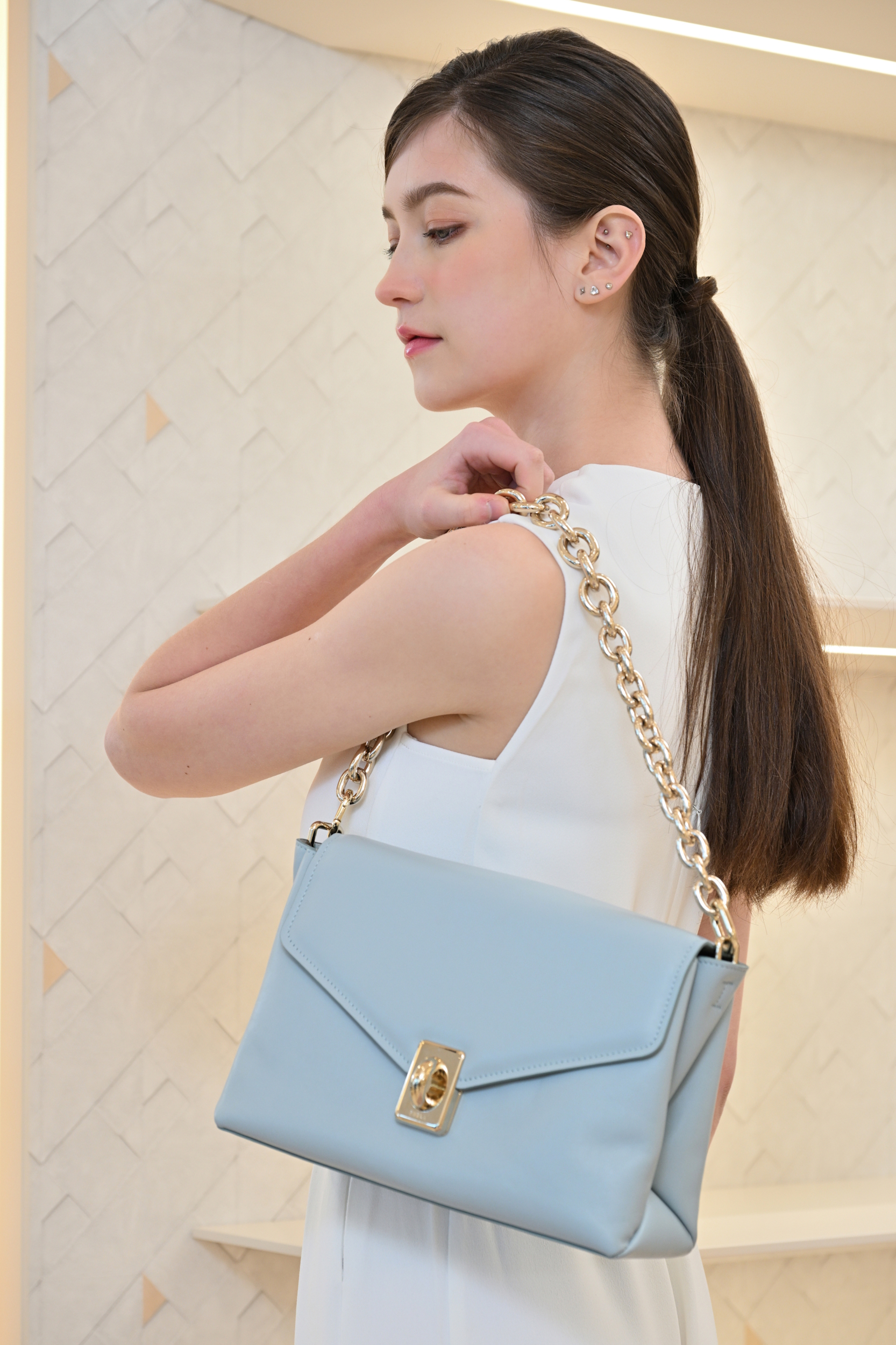 FURLA SS25 PRESS DAY_FURLA MERIDIANA M CROSSBODY W DOUBLE STRAP_HKD5290_b.JPG