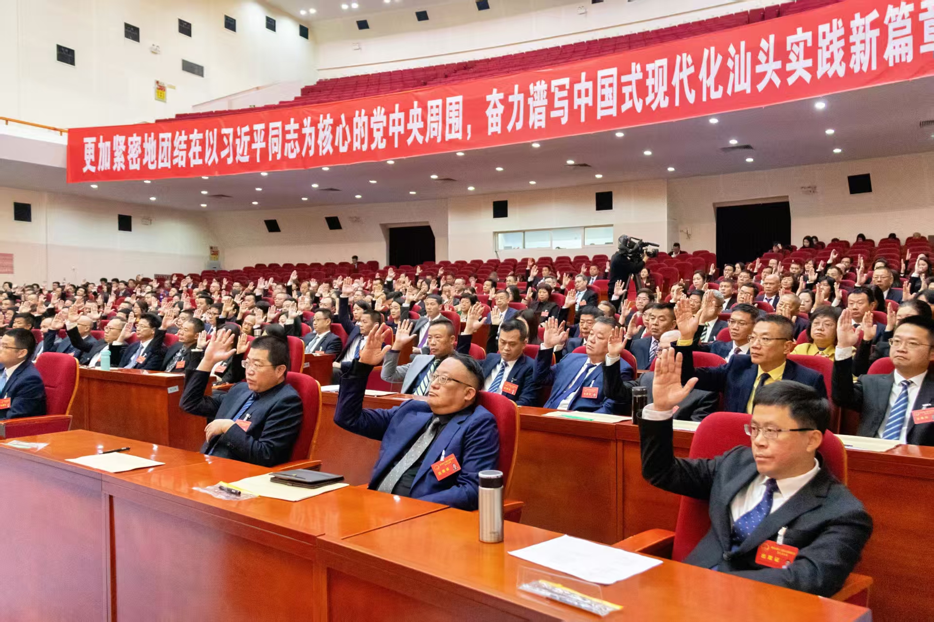 選舉現場(劉依晴 攝 ).jpg