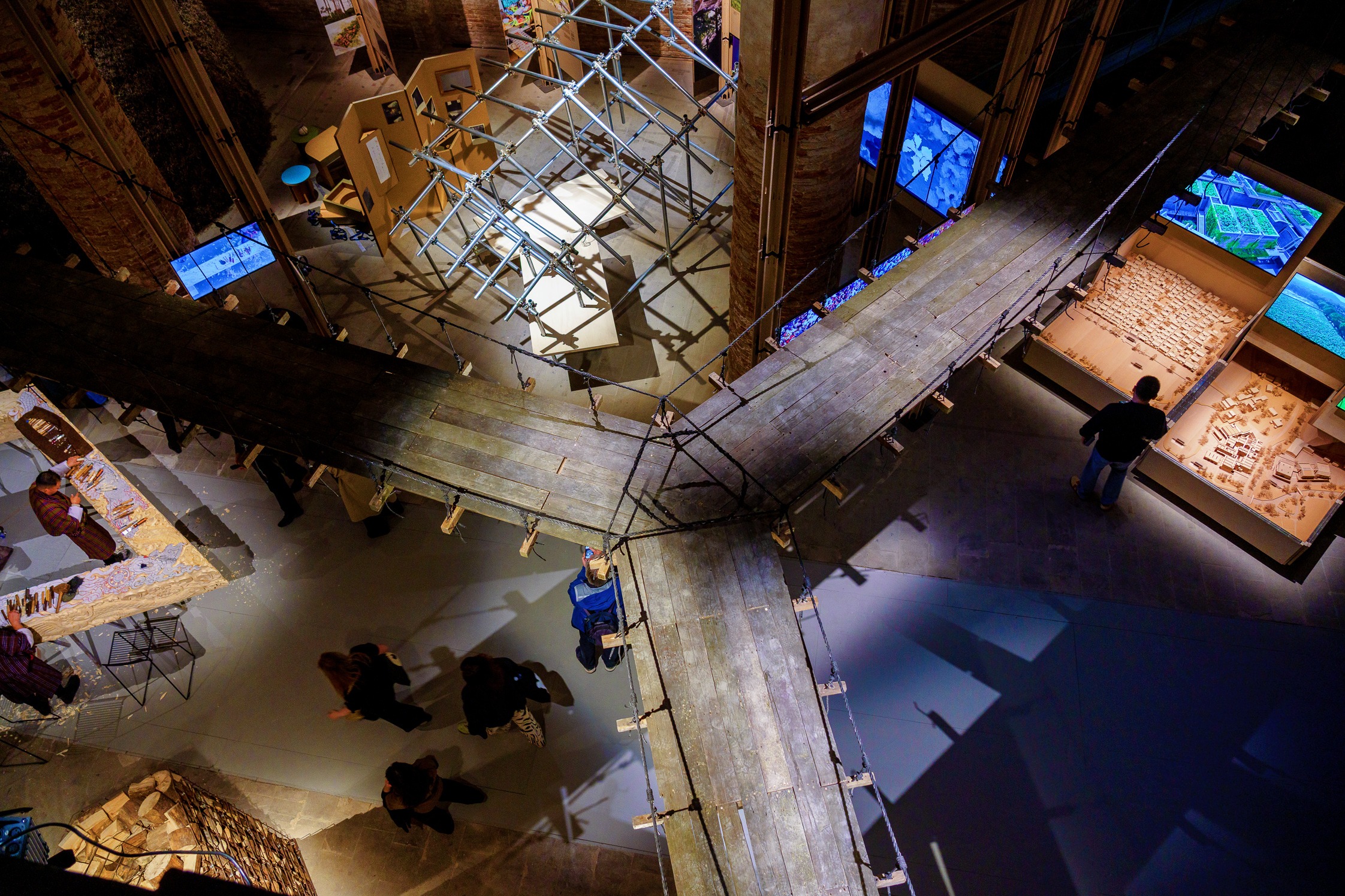 3、威尼斯國際建築雙年展官方現場圖：AVZ Photo by Andrea Avezzù_Courtesy La Biennale di Venezia-2501.jpg