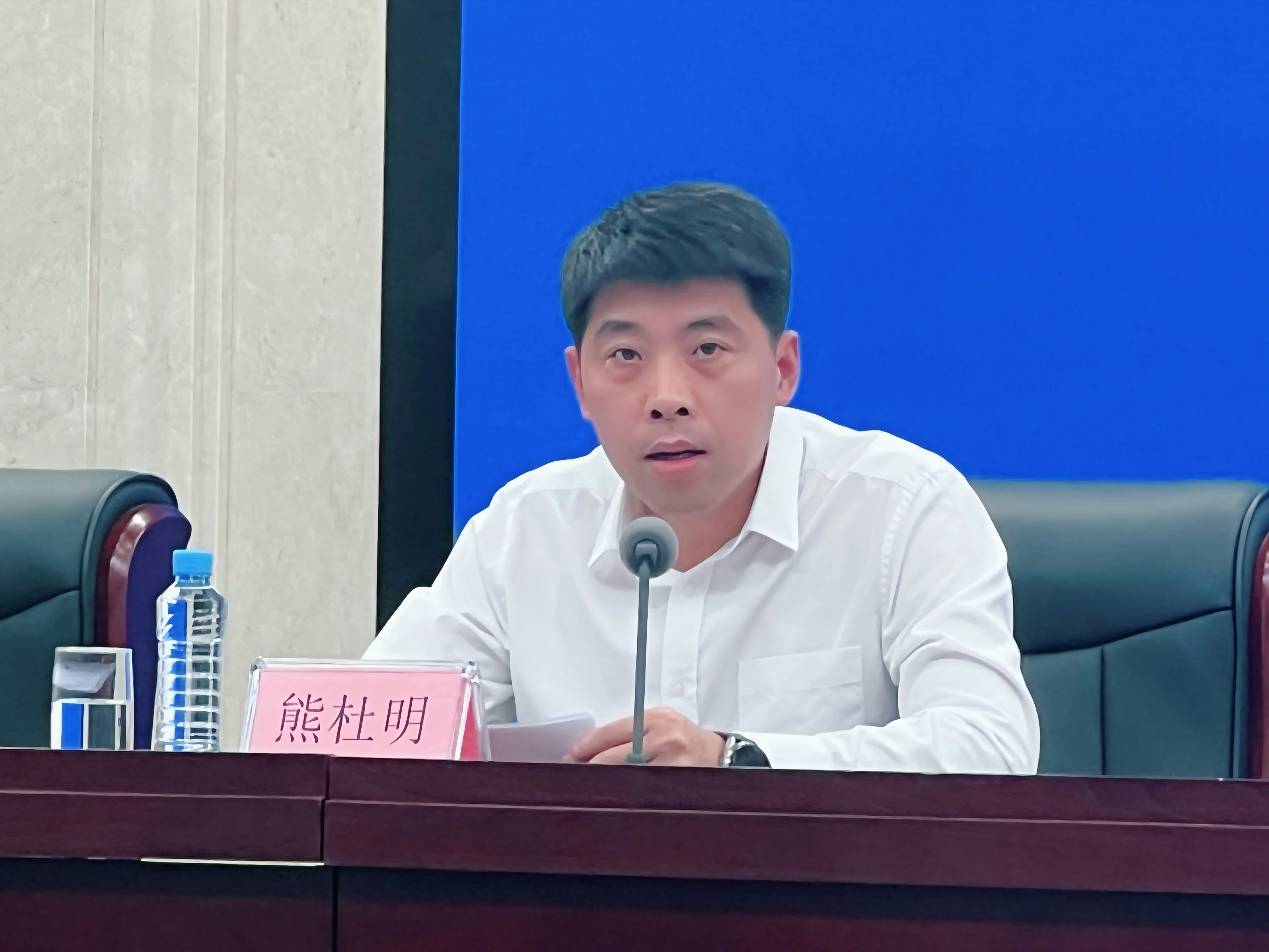 熊杜明(1).jpg
