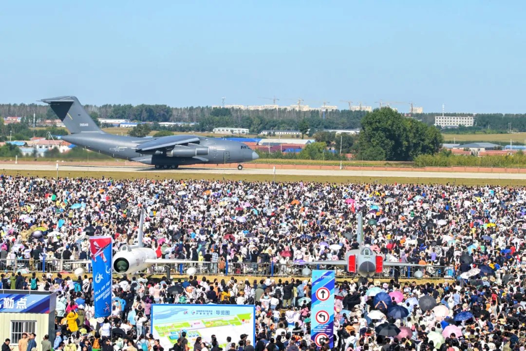圖說二：2025長春航空展盛況空前，吸引來自全國各地近百萬遊客共赴「藍天之約」，以一場「航空 」的多元實踐為城市注入前所未有的新動力.jpg