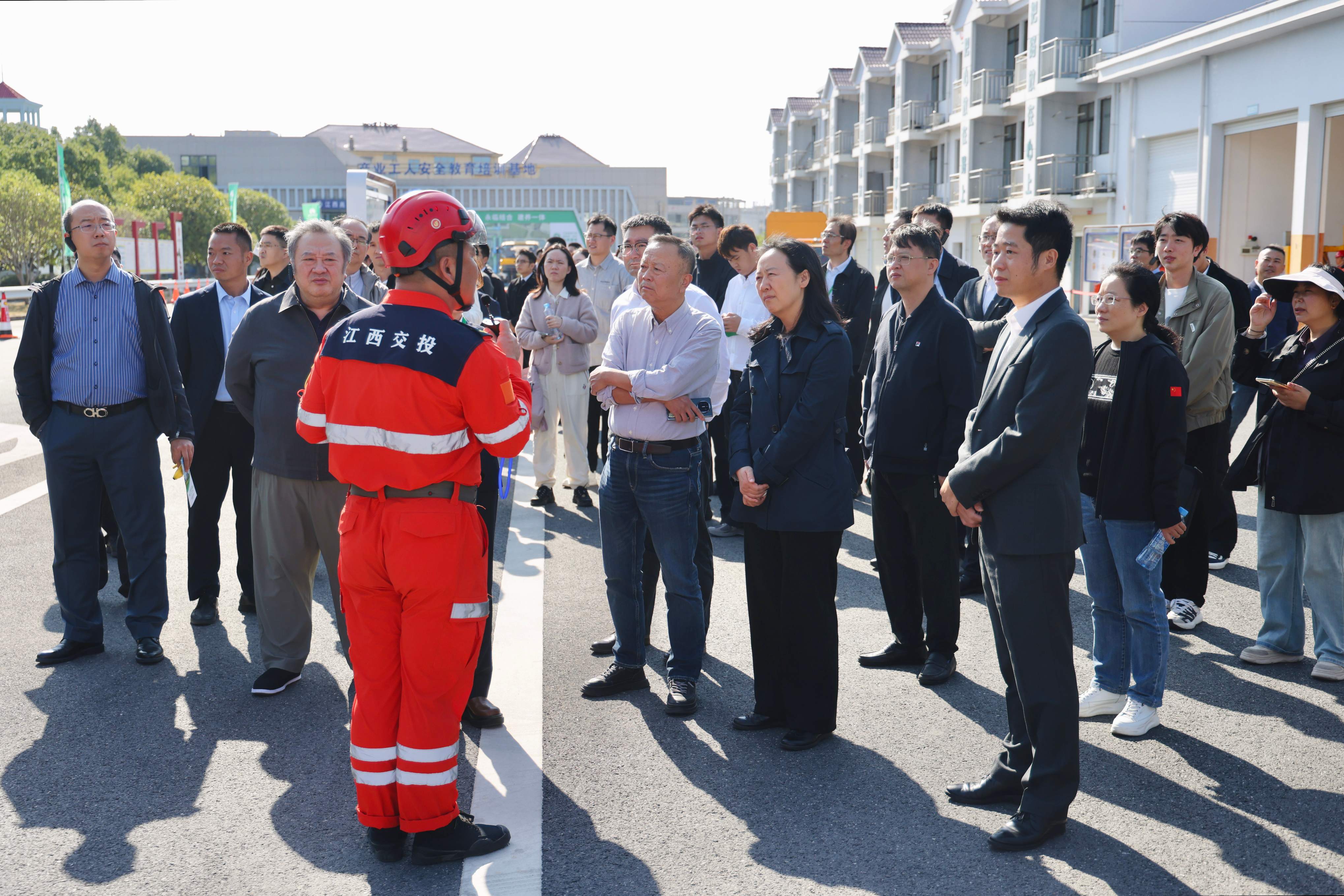 图5：大会现场观摩 (1).jpg