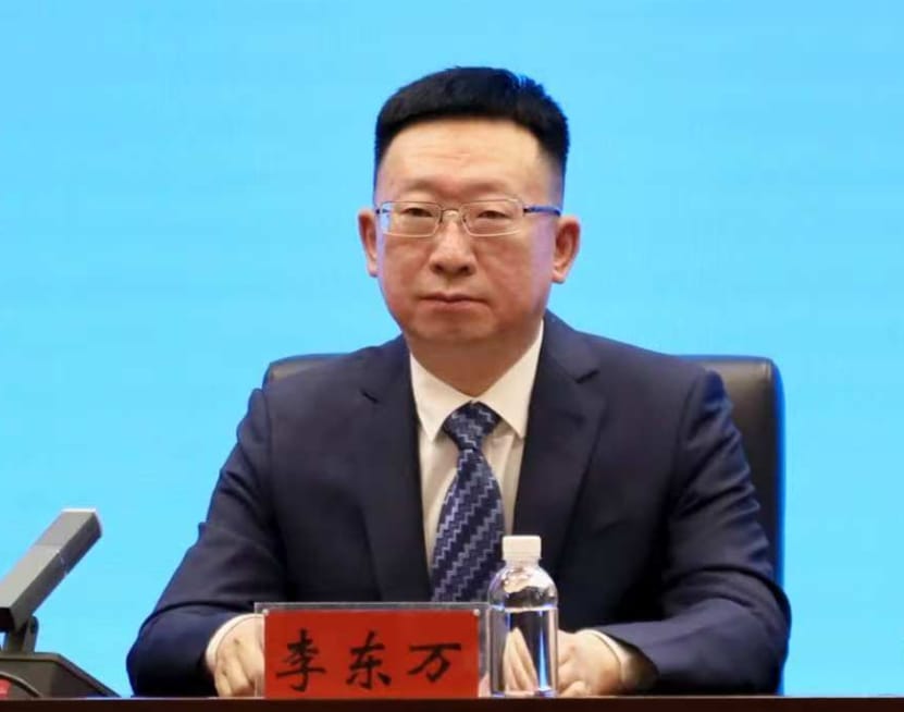 李东万.jpg