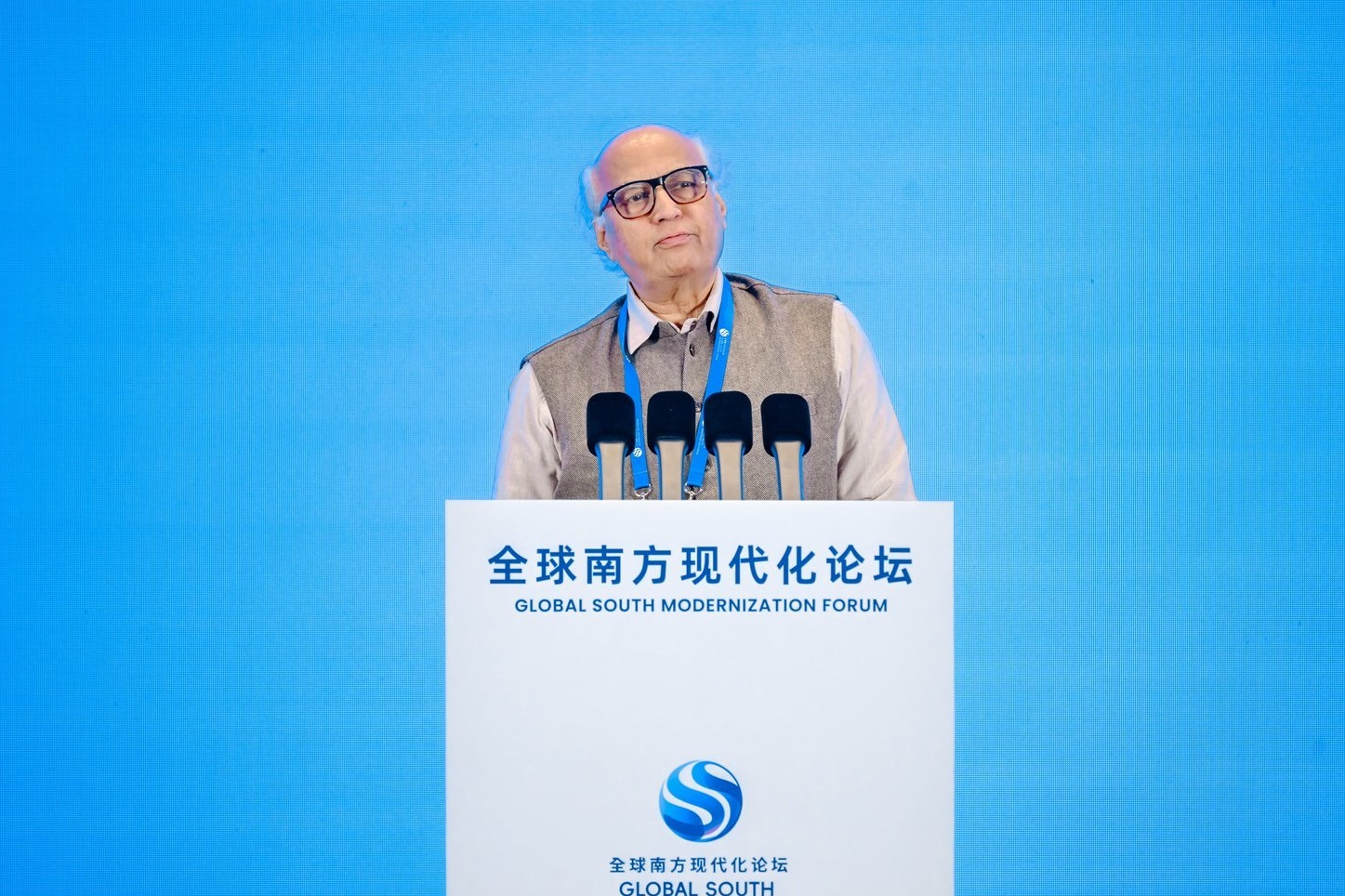 圖片3：印度新南亞論壇創始人、主席 蘇廷德拉·庫爾卡尼發言.jpg