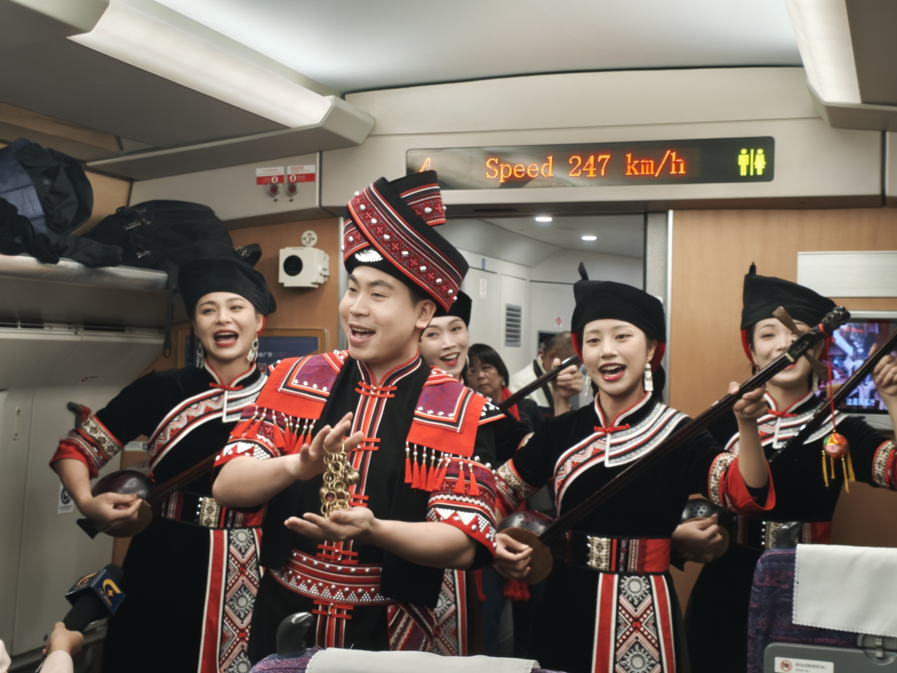 5、壯族天琴表演(王勇 攝 ).jpg