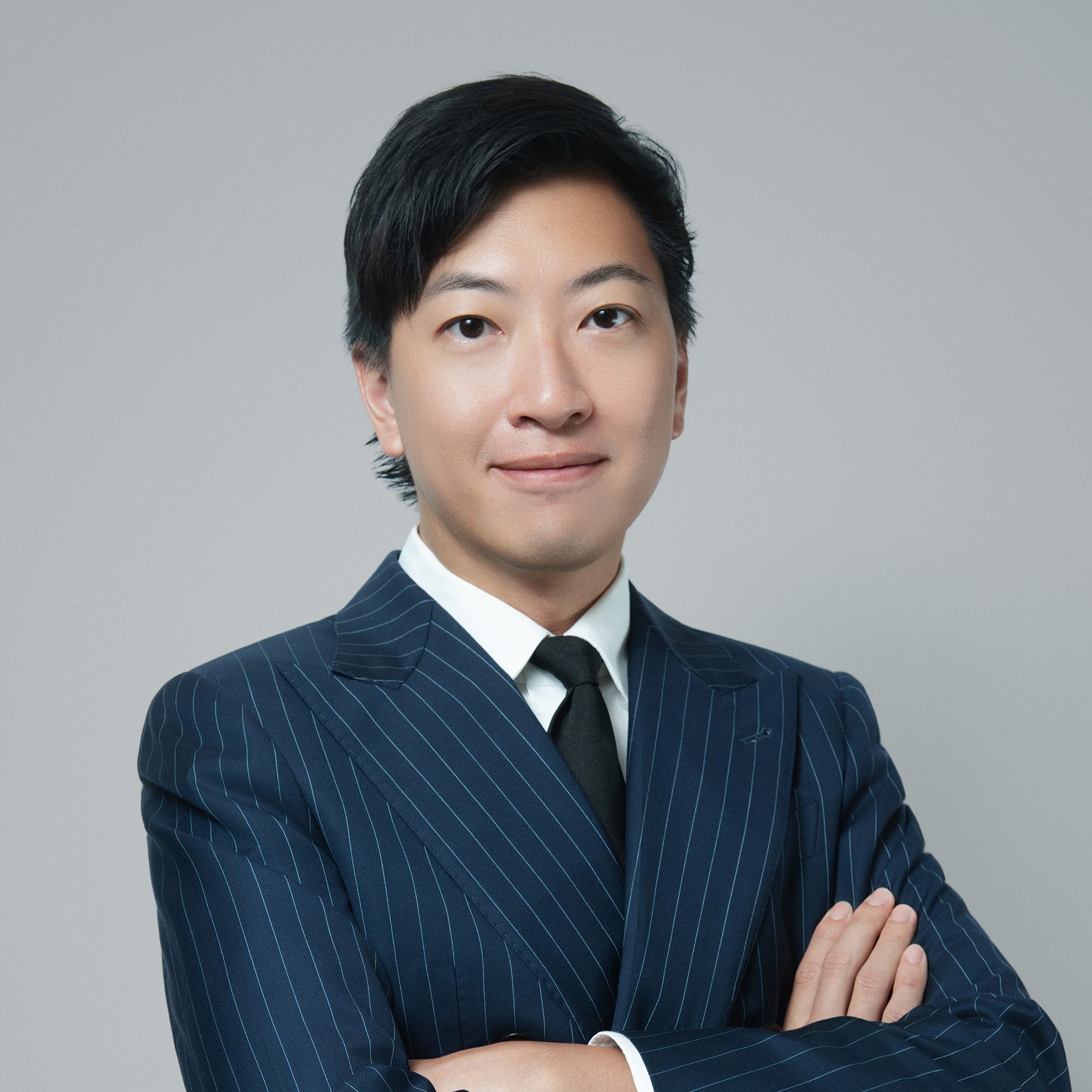 Alvin Leung-Headshot-highres (002).jpg